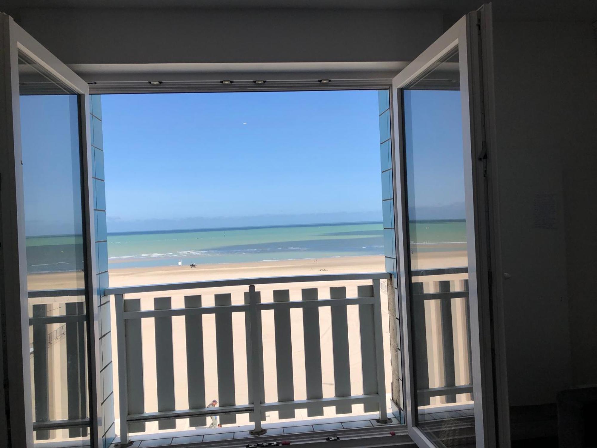 Appartement Sur La Plage De Malo Les Bains Vue Mer Dunkirk Exteriér fotografie